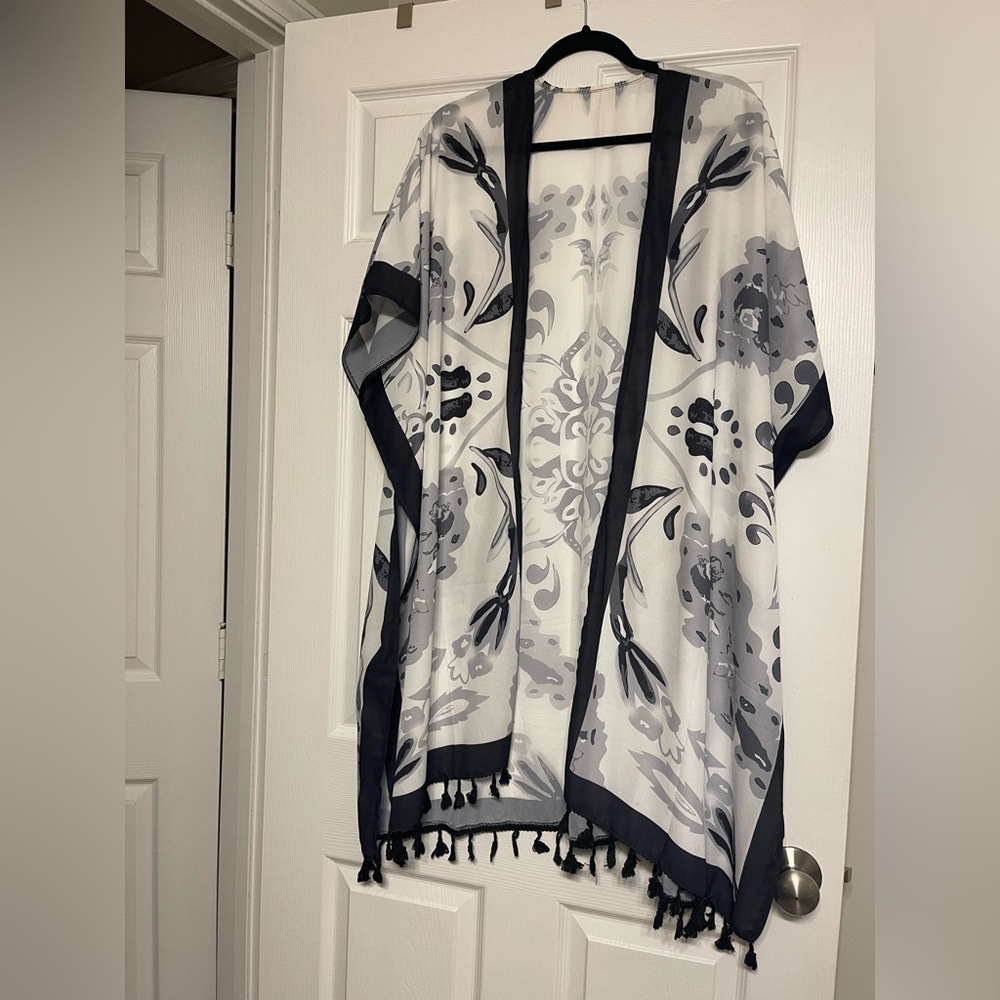 Elegant Black and White Floral Kimono